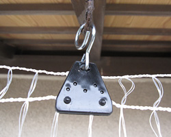 come ancorare la rete al soffitto della vostra veranda o balcone